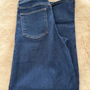 Universal Thread Dark Blue Straight Leg Jeans Size 8R